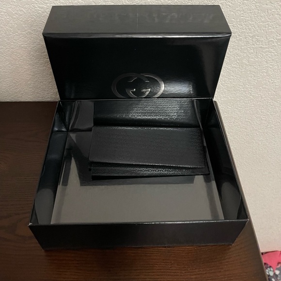 Gucci Guilty empty gift box - Picture 1 of 9